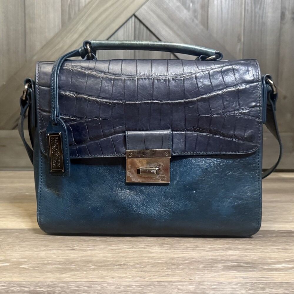 Badgley Mischka Green Croc Embossed Leather Flap Satchel purse Hobo